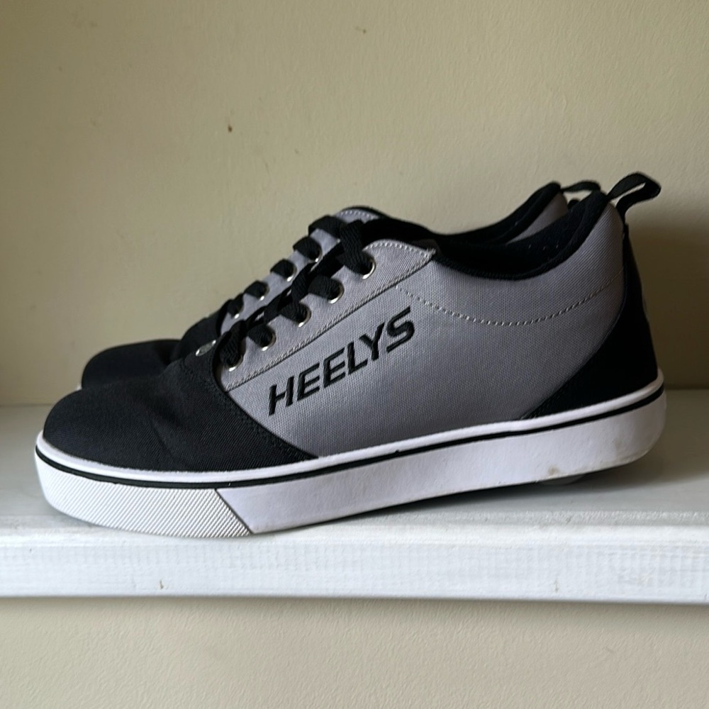 Heelys Pro 20 Skate Shoe - Men’s Size 10